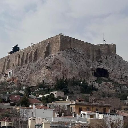 Plaka With Acropolis Rooftop View Access 아테네 외부 사진