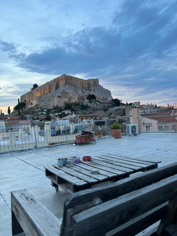 Plaka With Acropolis Rooftop View Access 아테네 외부 사진