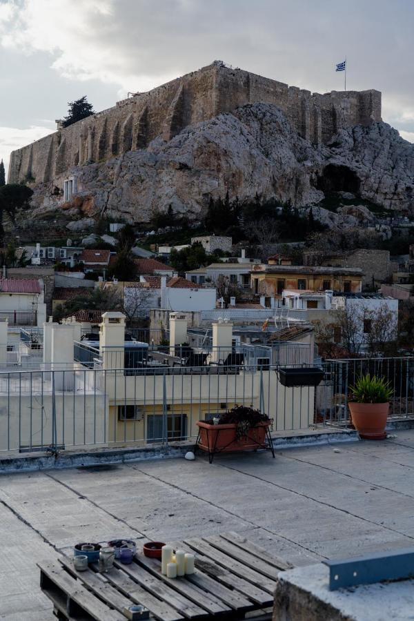 Plaka With Acropolis Rooftop View Access 아테네 외부 사진
